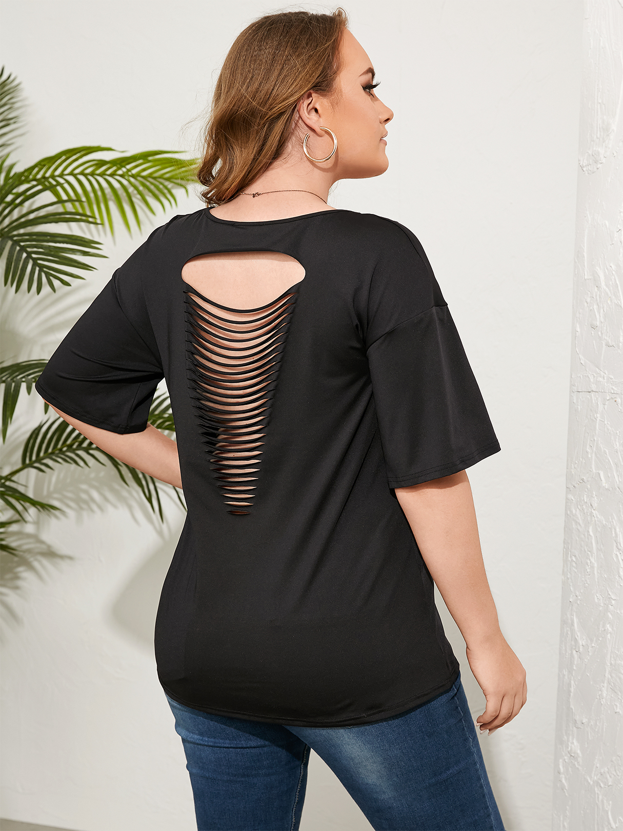 YOINS Plus Size Round Neck Cut Out Half Sleeves Tee