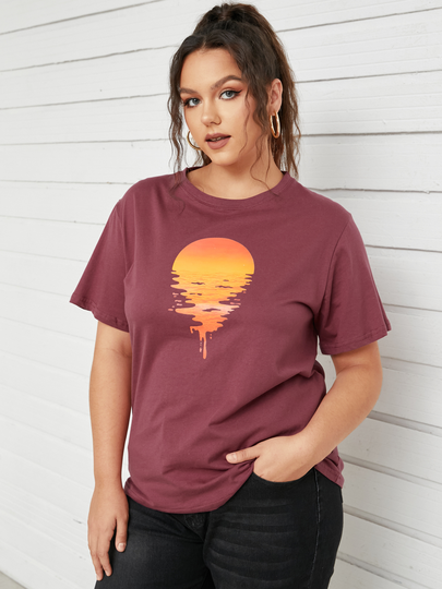 Plus Size Crew Neck Graphic Short Sleeves Tee