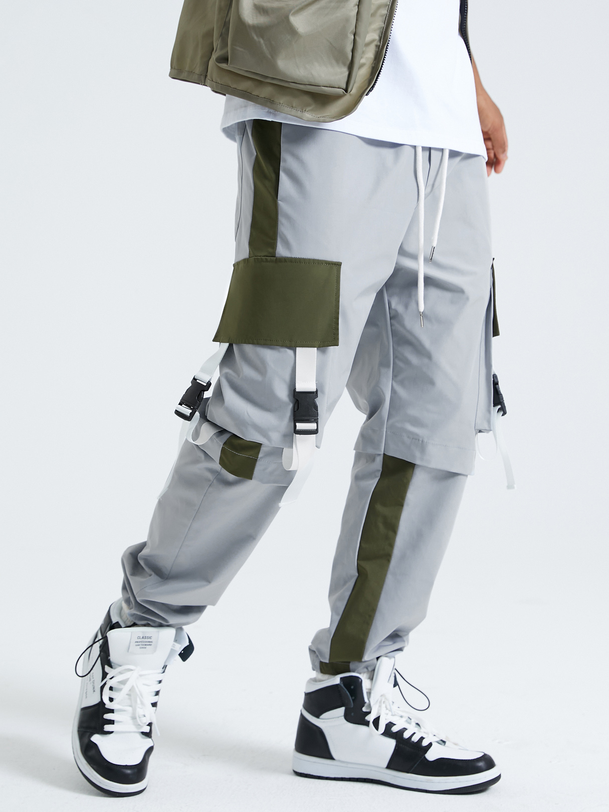KOYYE Men Fashion Color Block Patchwork Flap Pocket Cargo Pants