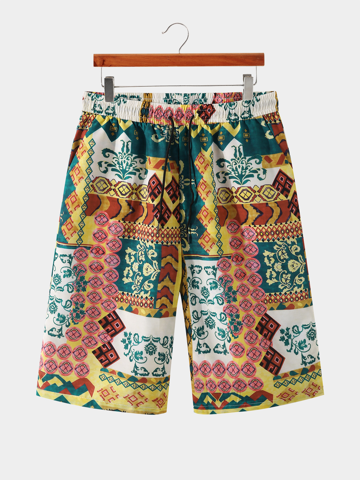 Men Holiday Multicolor Tribal Print Drawstring Waist Shorts