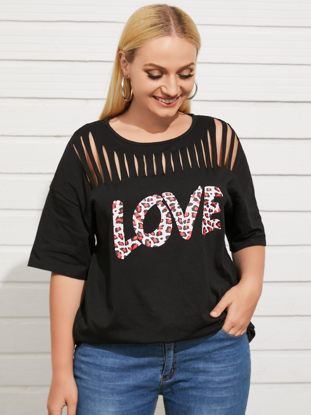 YOINS Plus Size Round Neck Letter Cut Out Half Sleeves Tee