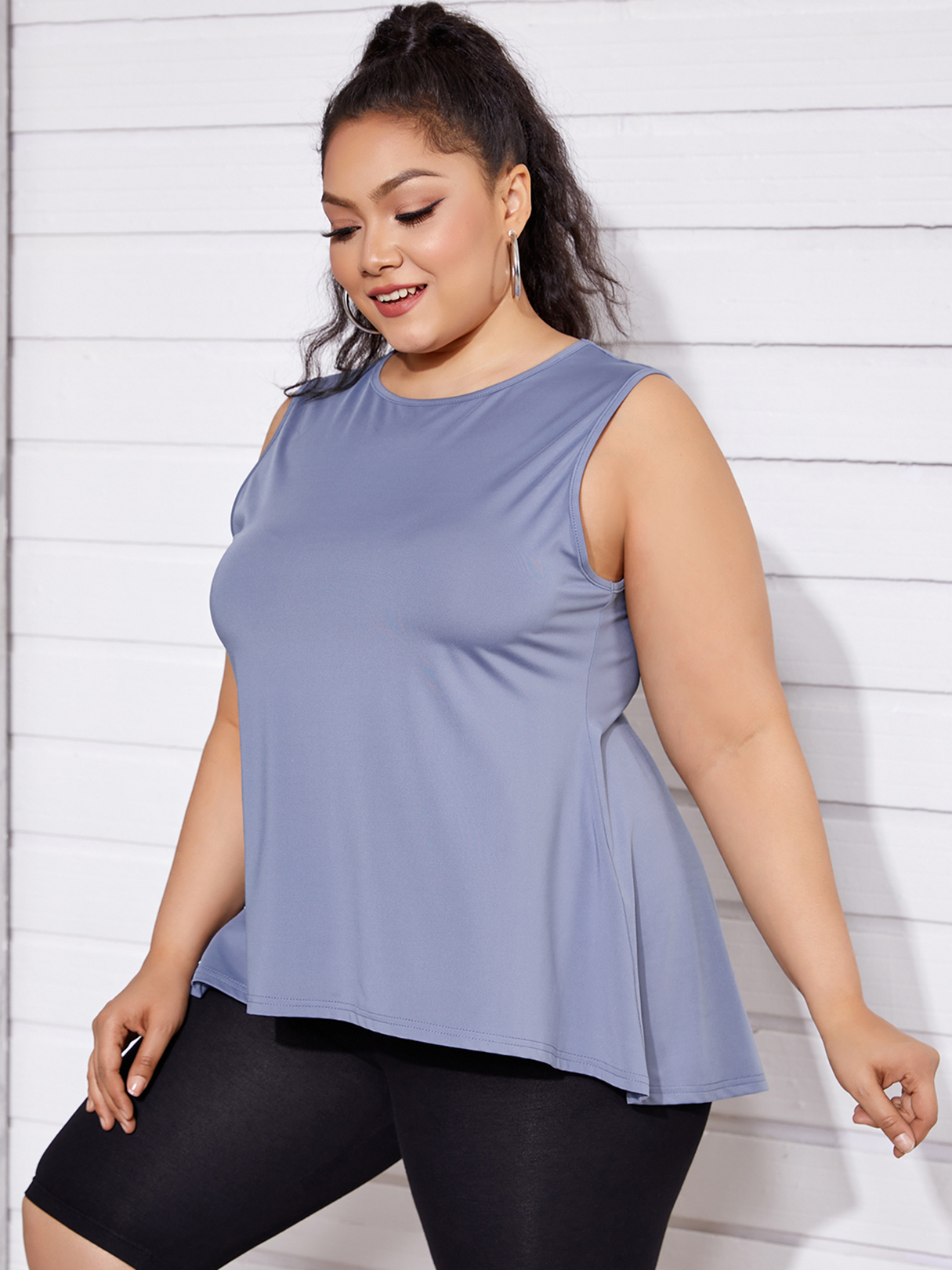 YOINS Plus Size Cut Out Crew Neck Sleeveless Tank Top