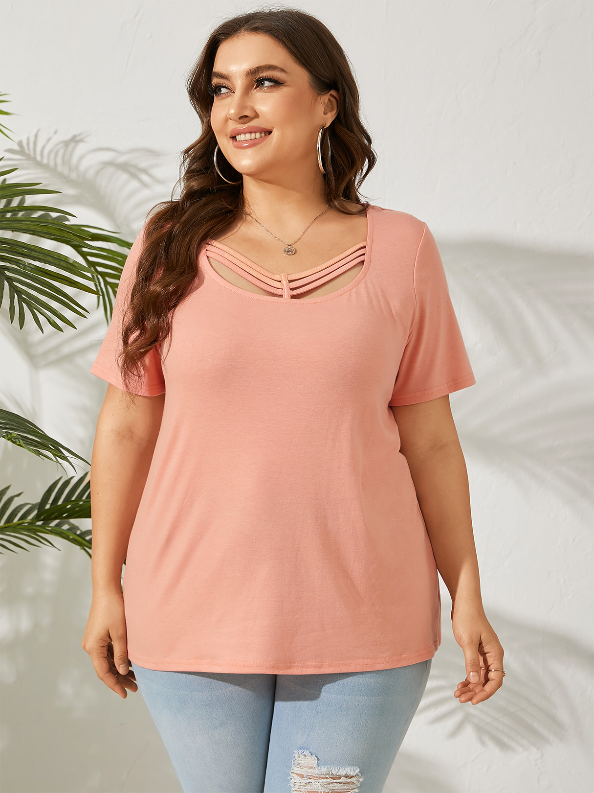 YOINS Plus Size Round Neck Cut Out Short Sleeves Tee