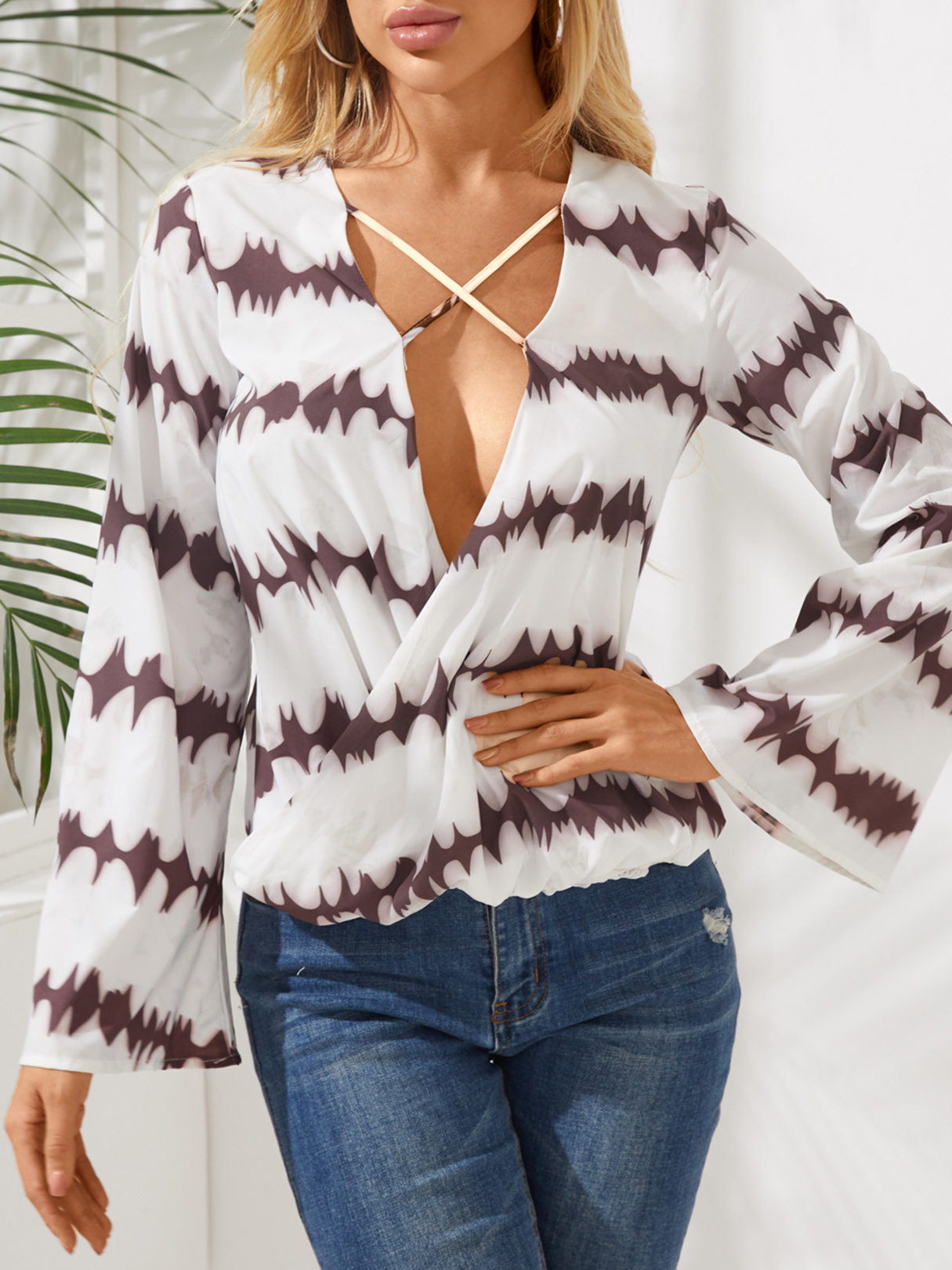 White Random V-neck Long Sleeves Chiffon Blouse