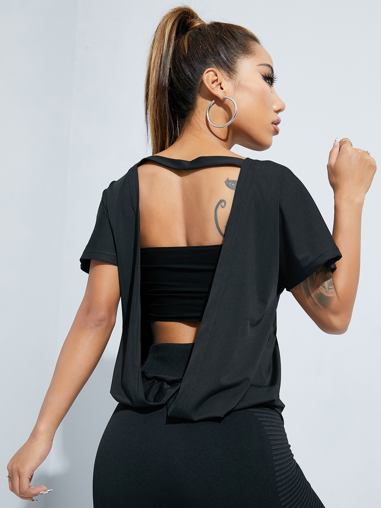 YOINS Black Round Neck Backless Design Short Sleeves Tee