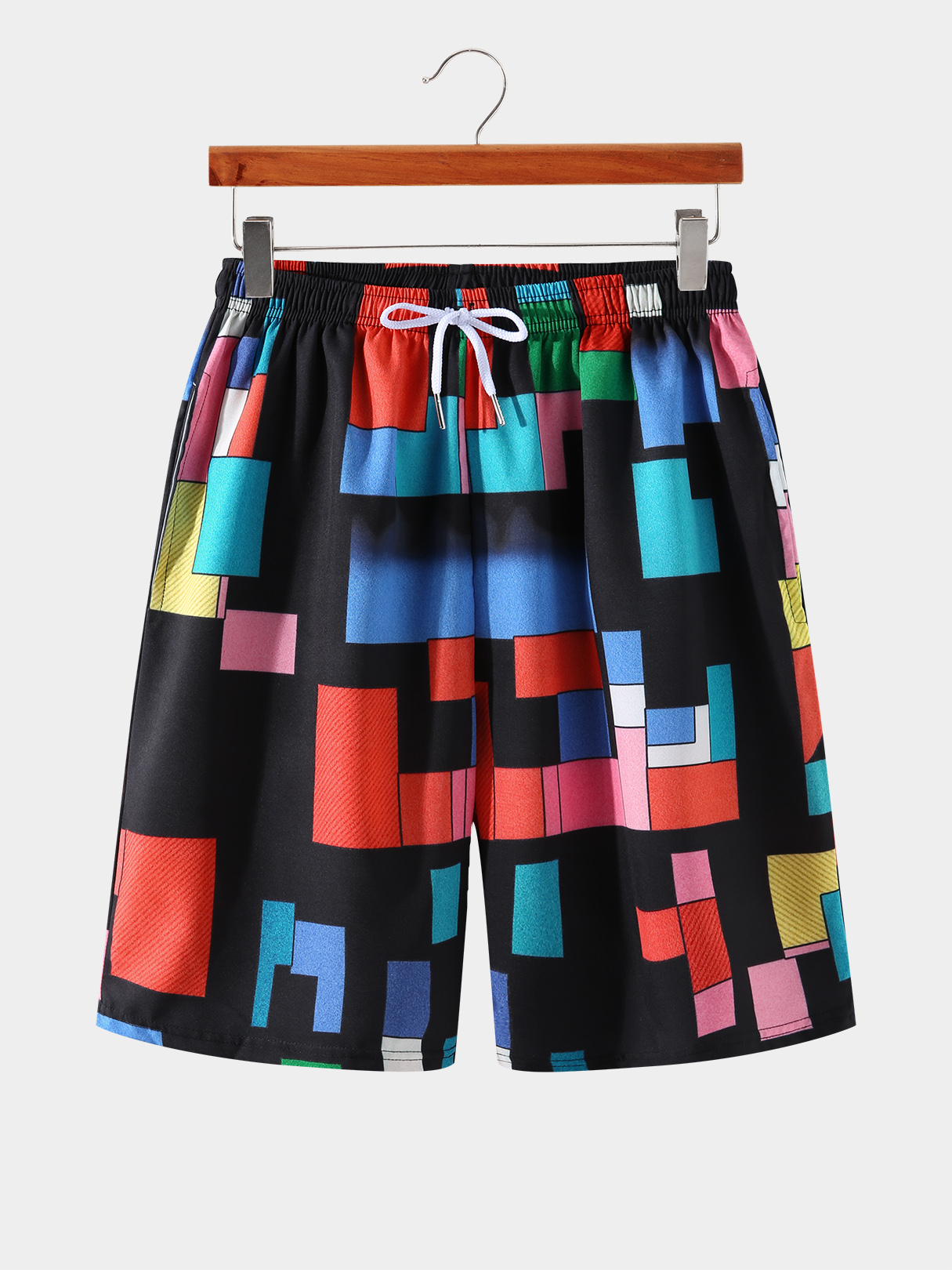 Men Multicolor Color Block Geometric Print Drawstring Shorts
