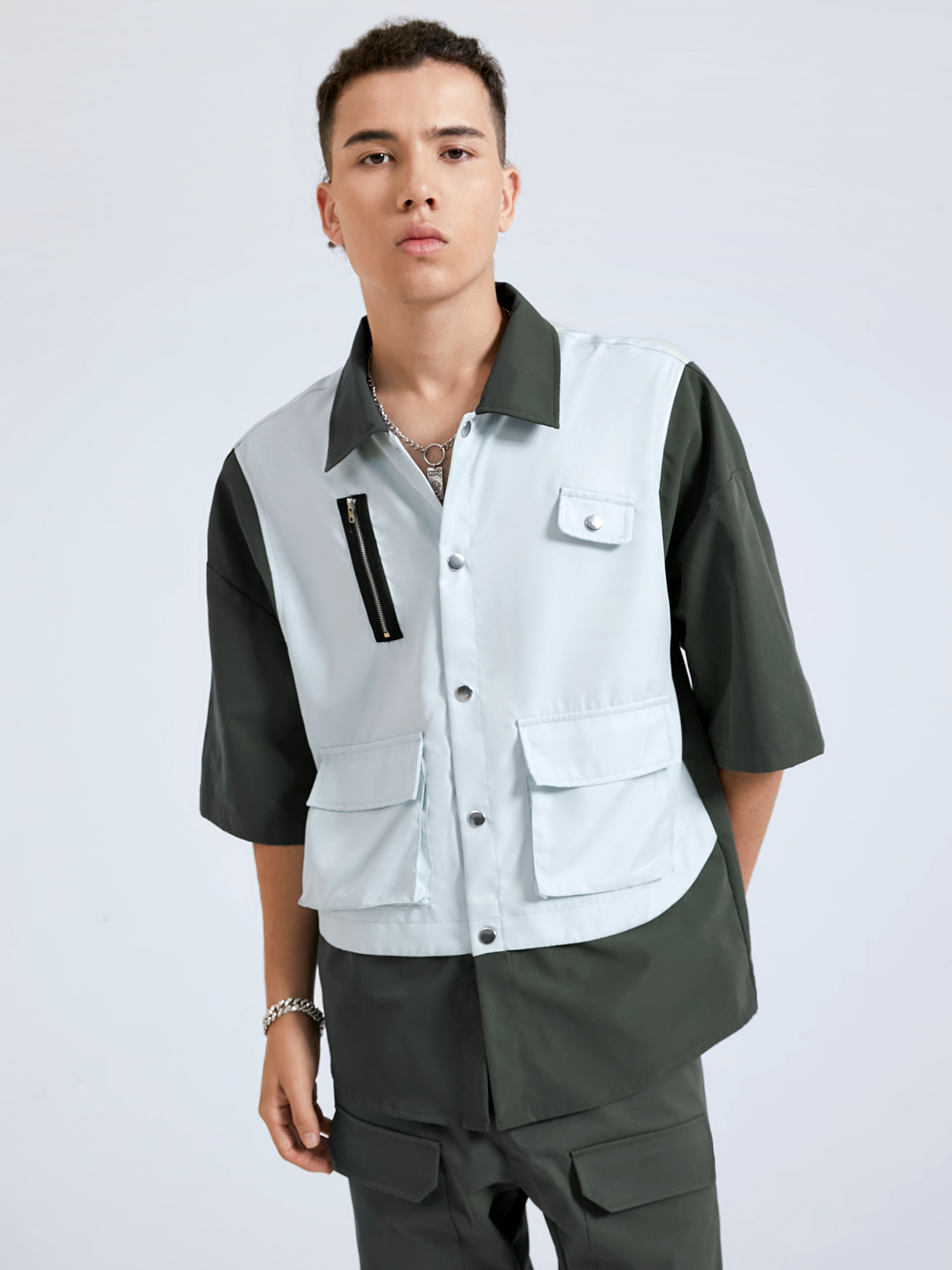 Men Utility Pockets And Zip Patchwork Shirt