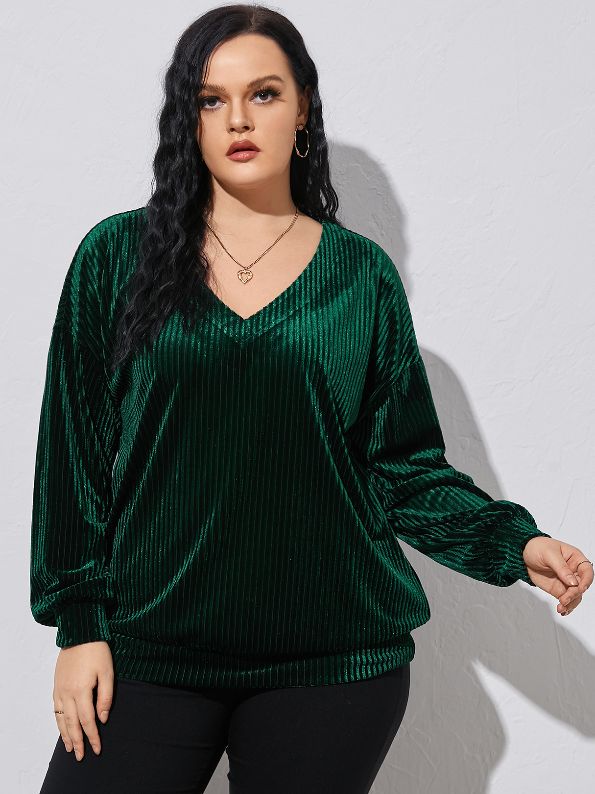 YOINS Plus Size Dark Green V-neck Long Sleeves Sweatshirt