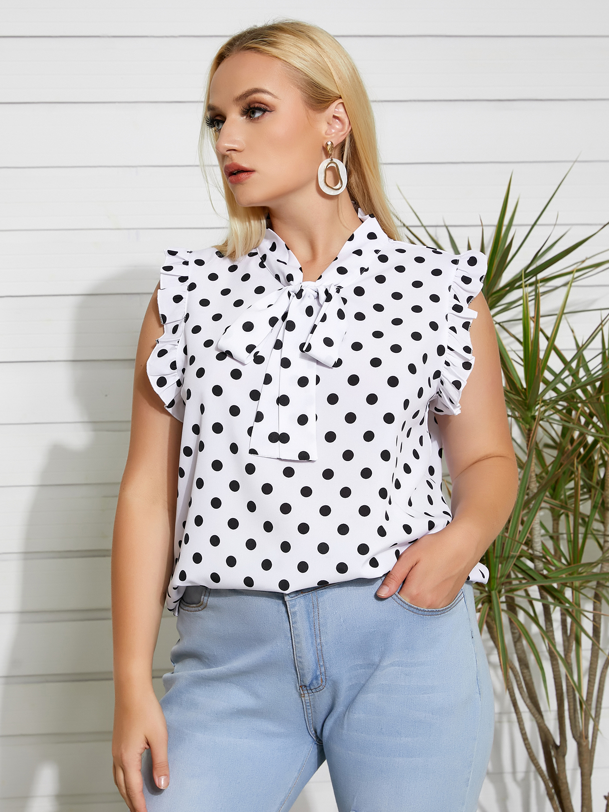 YOINS Plus Size Polka Dot Bowknot Ruffle Trim Sleeveless Tank Top
