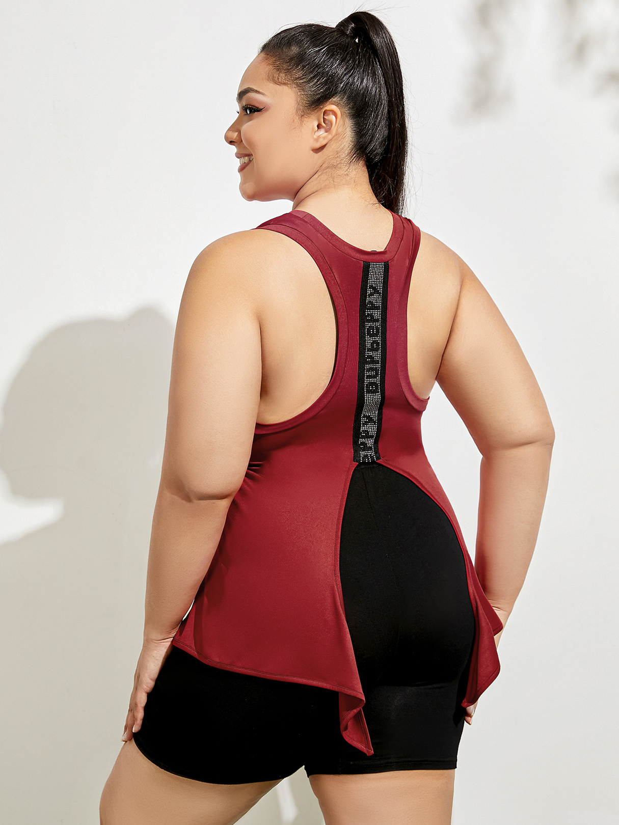 YOINS Plus Size Crew Neck Letter Slit Design Sleeveless Tank Top