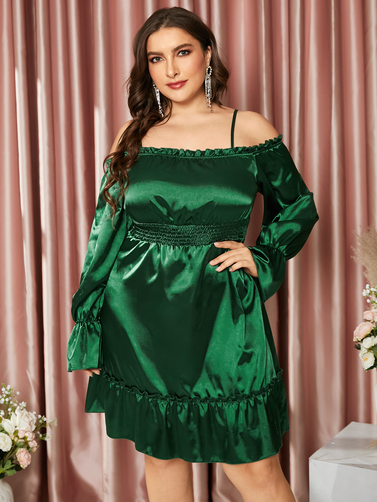 YOINS Plus Size Cold Shoulder Shirring Backless Design Long Sleeves Dress