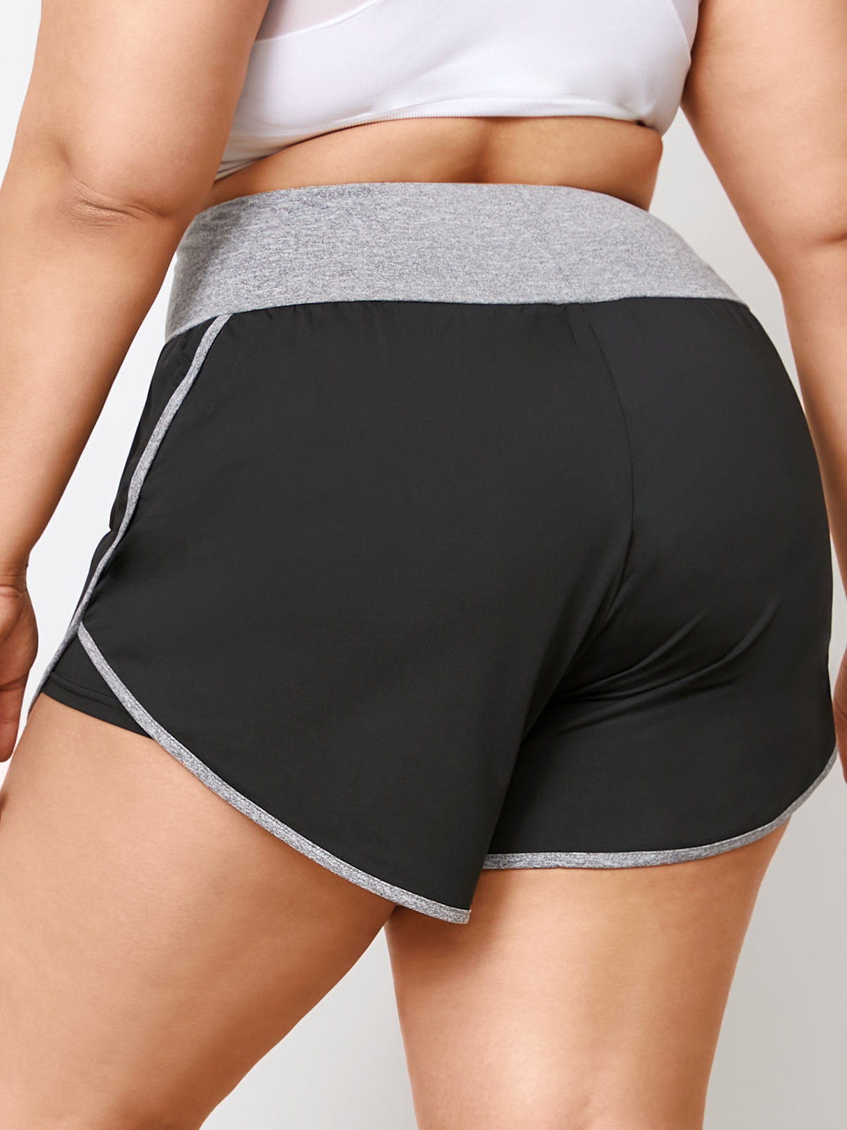 YOINS Plus Size Elastic Strap Shorts