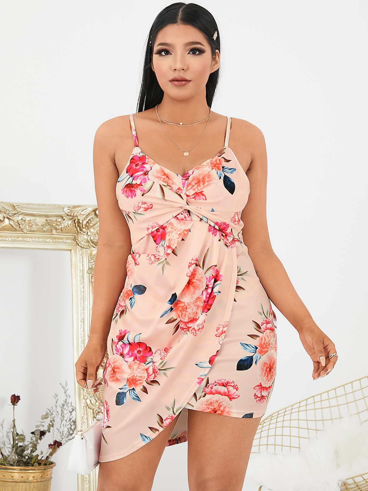 YOINS Plus Size V-neck Floral Print Spaghetti Strap Twist Sleeveless Mini Dress