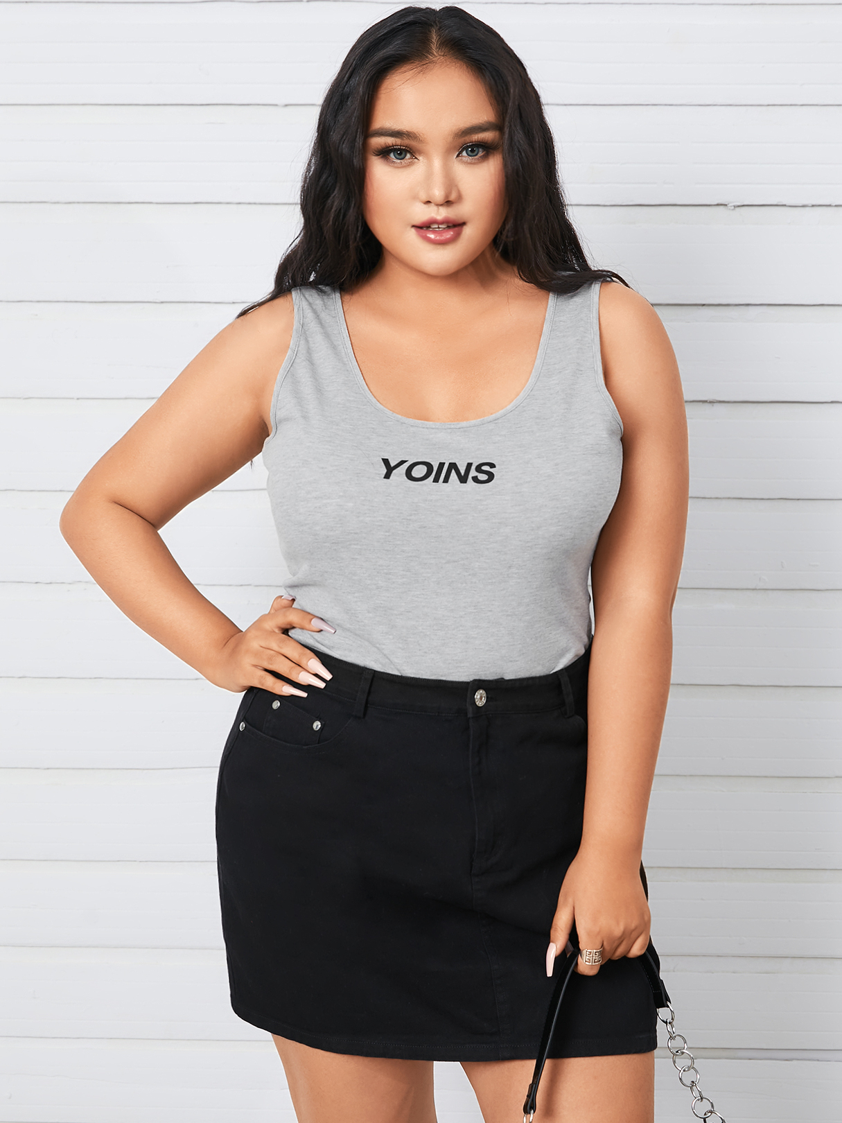 YOINS Plus Size Scoop Neck Letter Sleeveless Tank Top