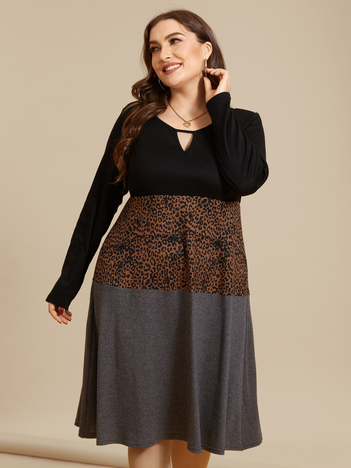 YOINS Plus Size Crew Neck Leopard Cut Out Patchwork Design Long Sleeves Dress