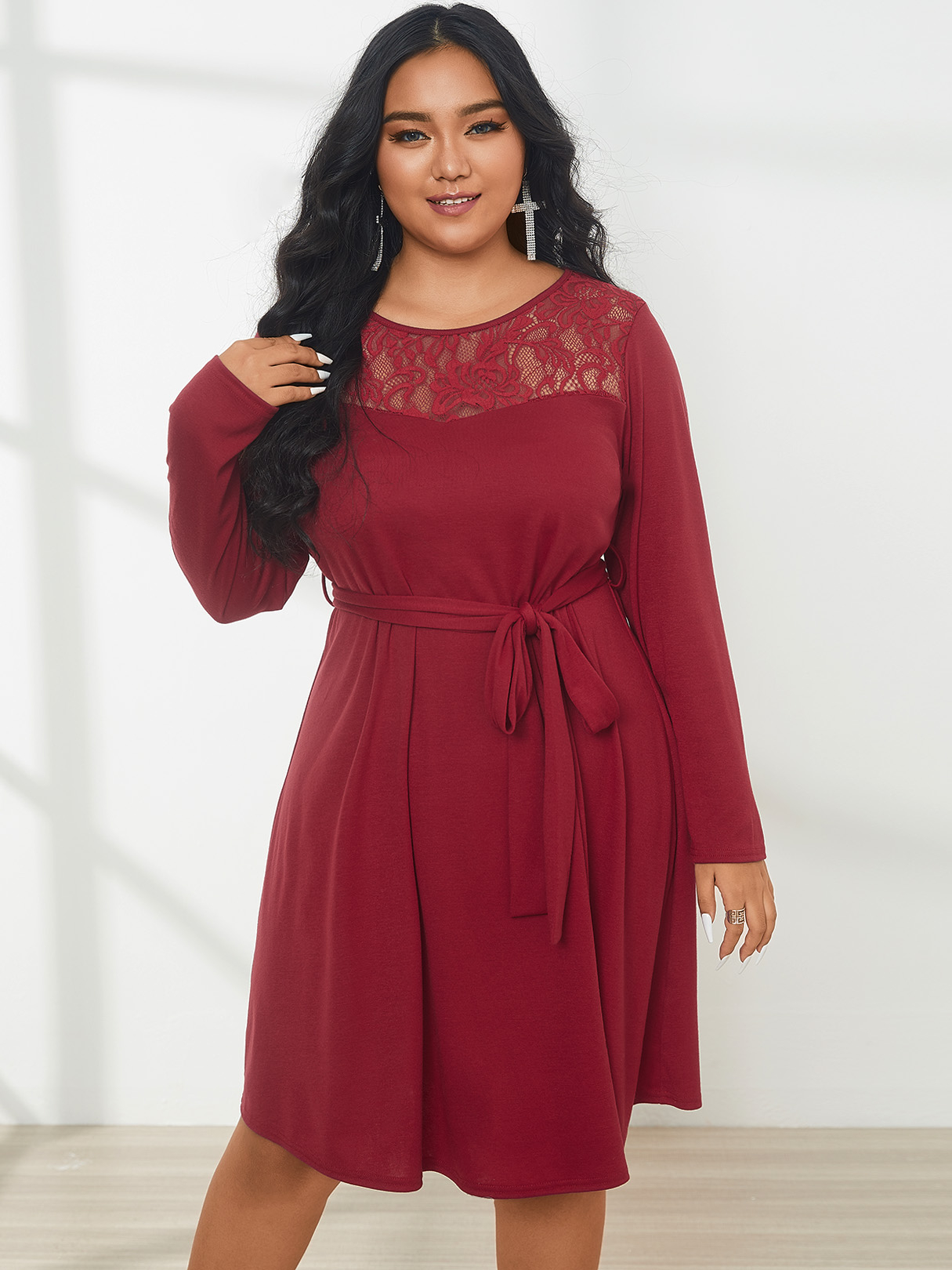 YOINS Plus Size Crew Neck Patchwork Belt Design Long Sleeves Mini Dress