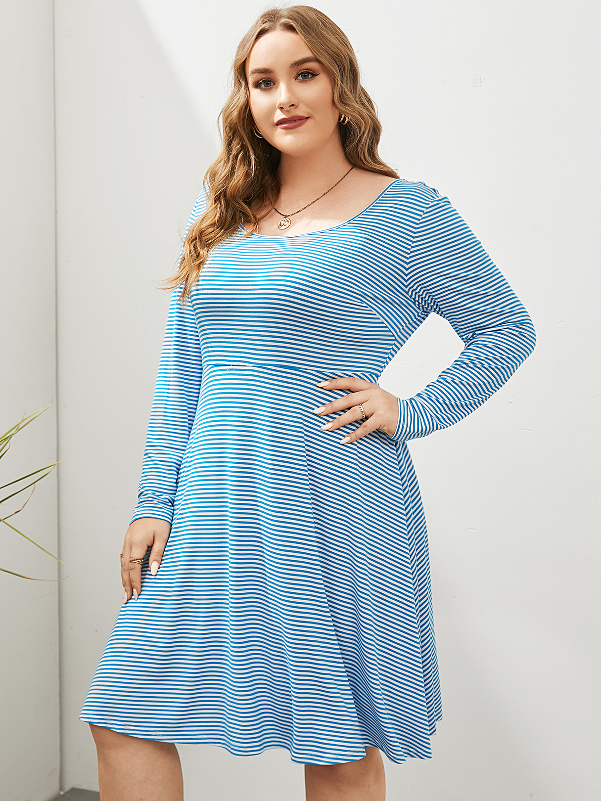 YOINS Plus Size Backless Design Striped Criss-Cross Long Sleeves Dress