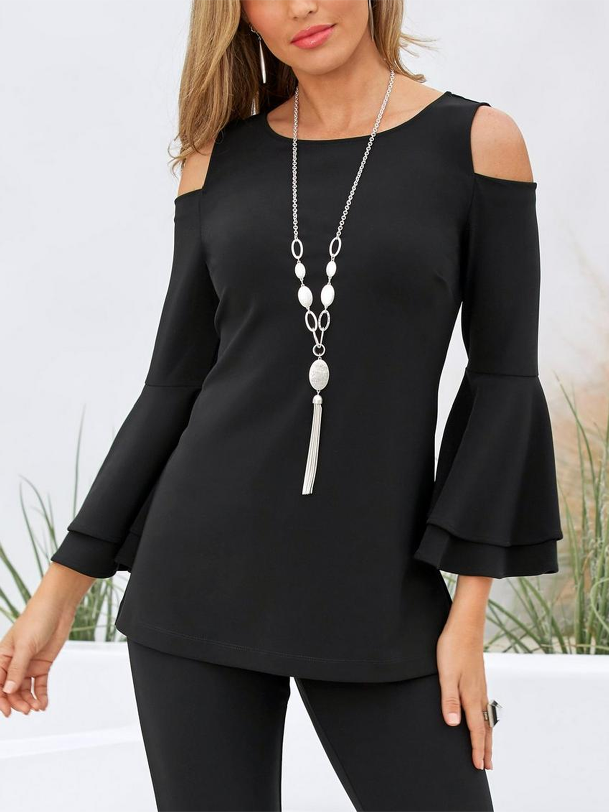 Yoins Black Cold shoulder Bell sleeves Top