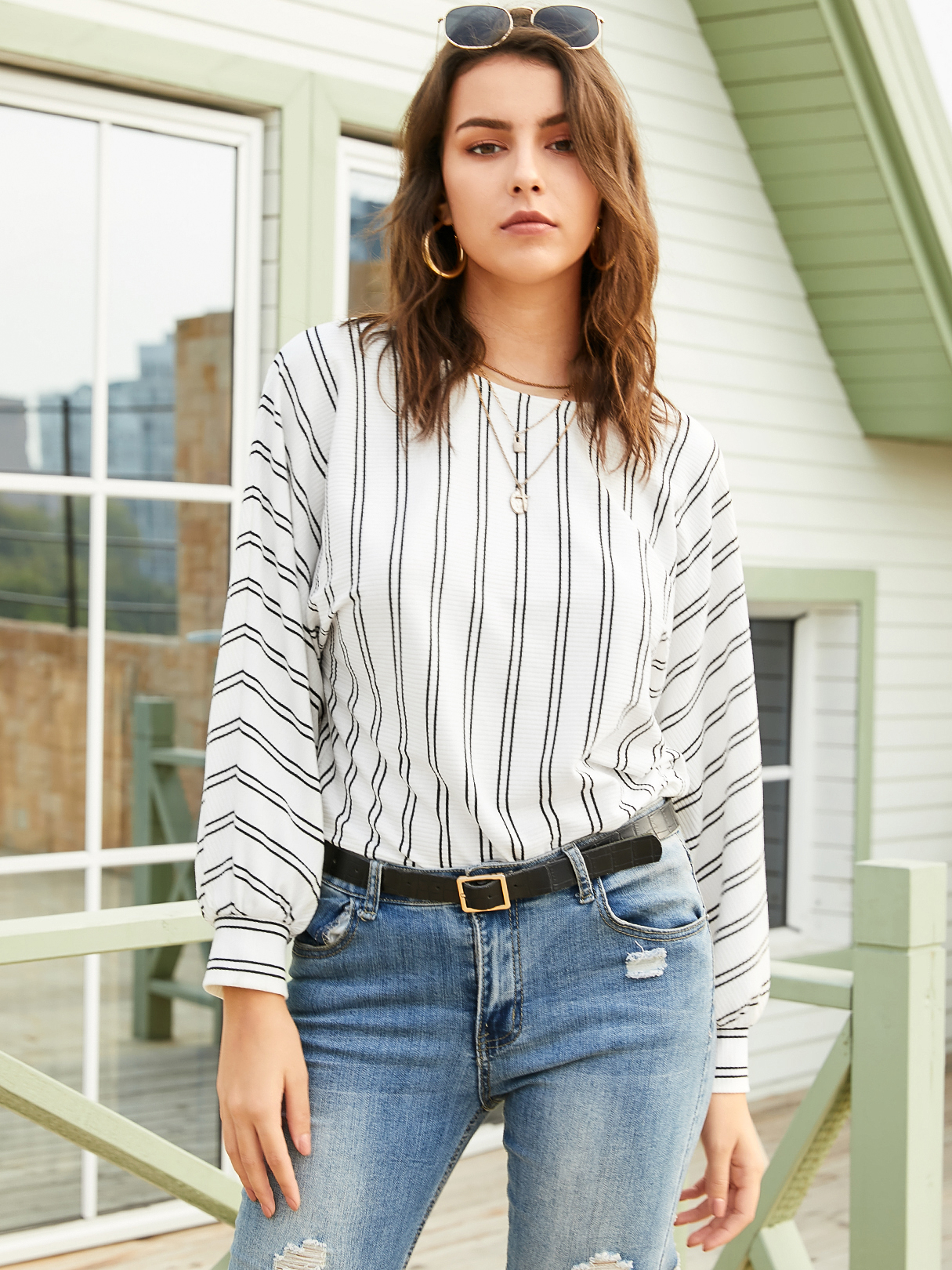 YOINS White Striped Round Neck Long Sleeves Tee