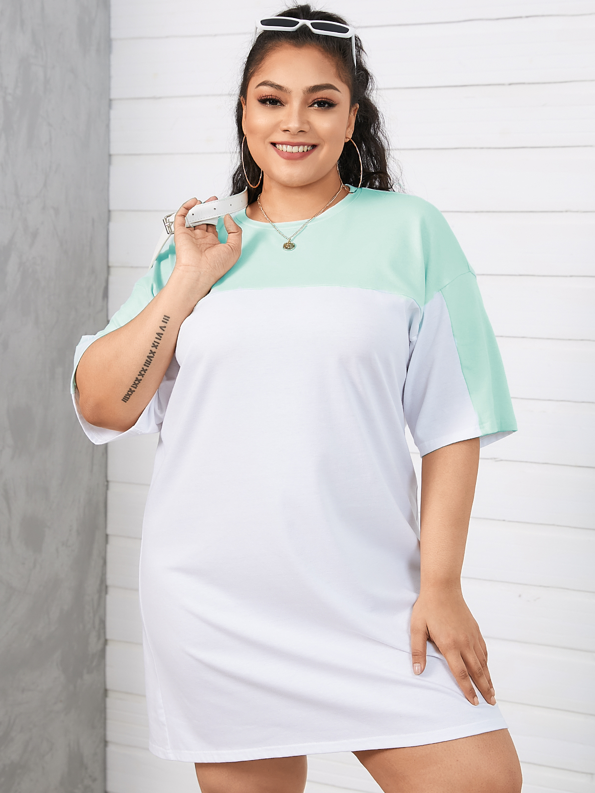 YOINS BASICS Plus Size Crew Neck Knit Short Sleeves Mini Dress