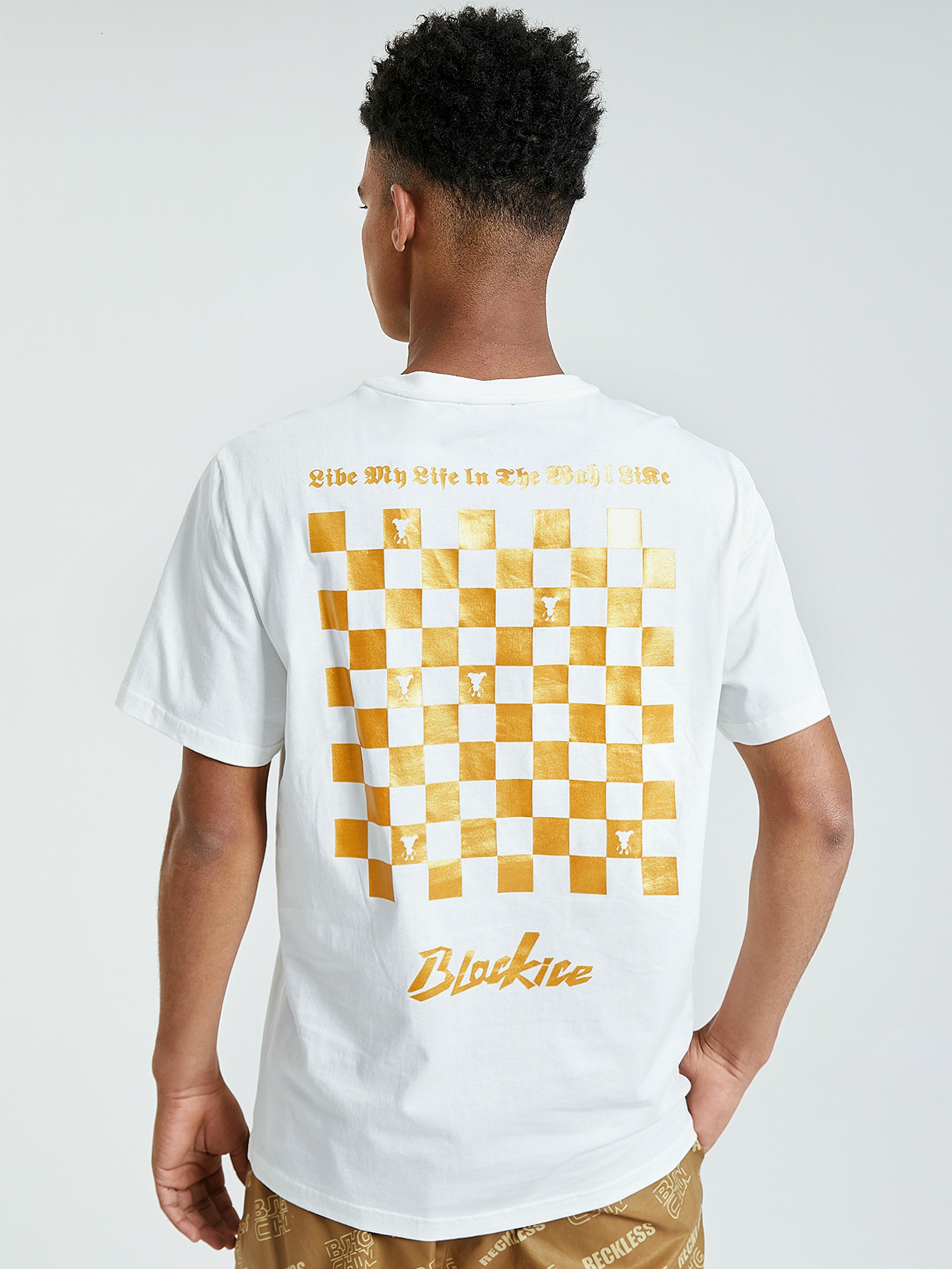 KOYYE Men Back Letter Graphic Print T-Shirt
