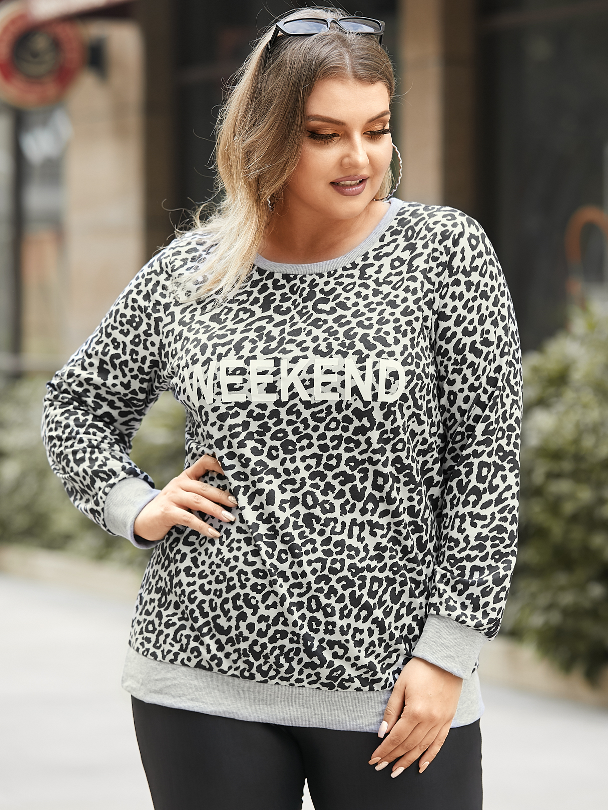 YOINS Plus Size Crew Neck Leopard Long Sleeves Sweatshirt