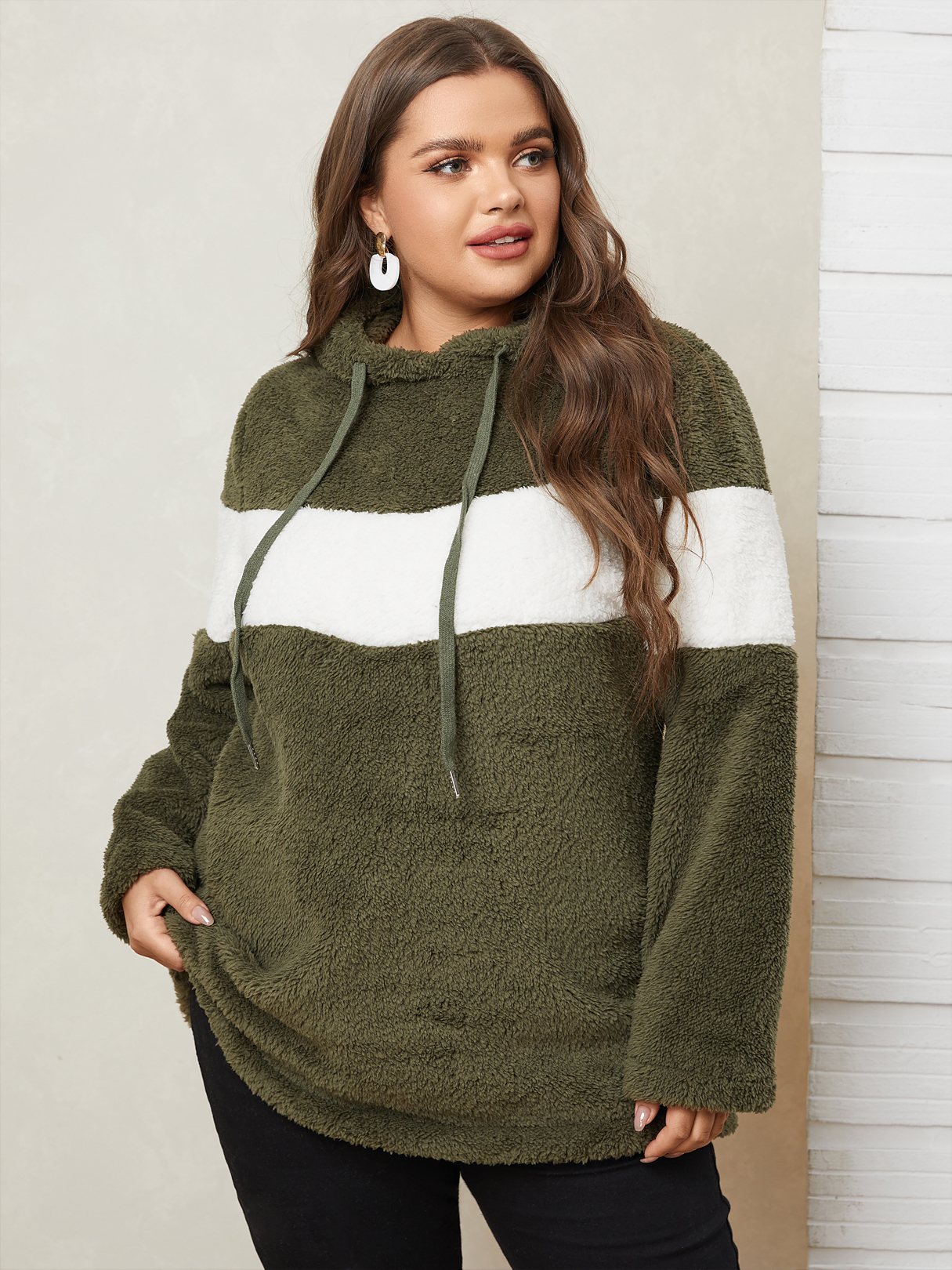 YOINS Plus Size Color Block Hooded Design Patchwork Design Long Sleeves Sweatshirt